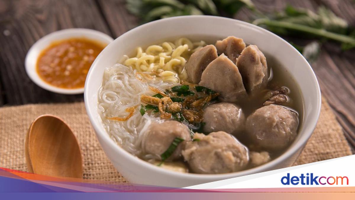 Bakso Pak Tomy/Ster: Rasa yang Menghampiri Setiap Hari di Cilacap